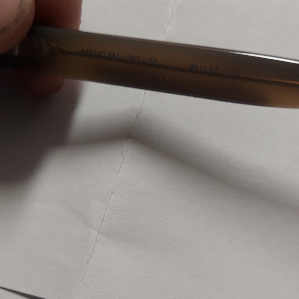 Maui Jim Glasses - Picture 4 of 7